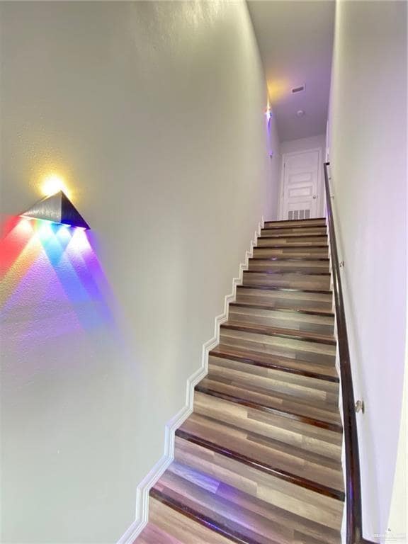 Building Photo - 6 Taxco Ct