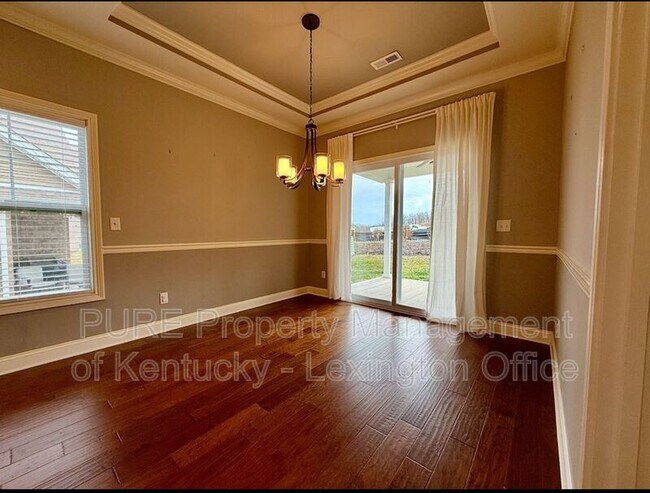 Building Photo - 242 Ikebana Dr