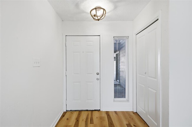 Building Photo - 2705 Windswept Cove