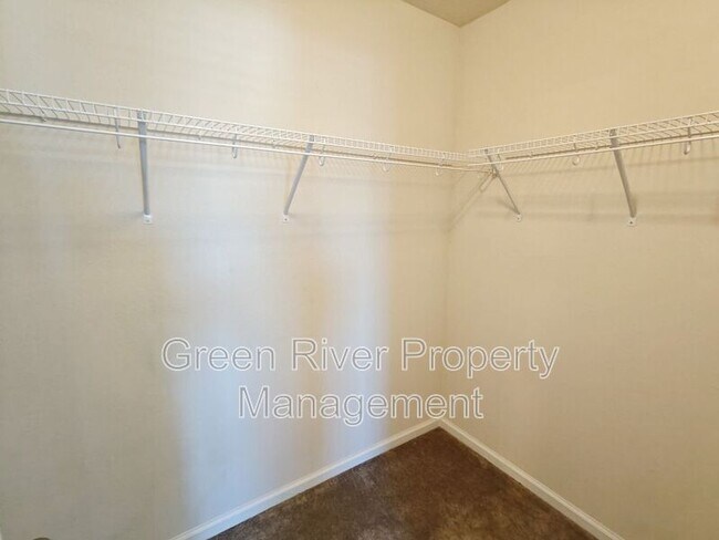 Building Photo - 5138 Sawmill Pt Wy