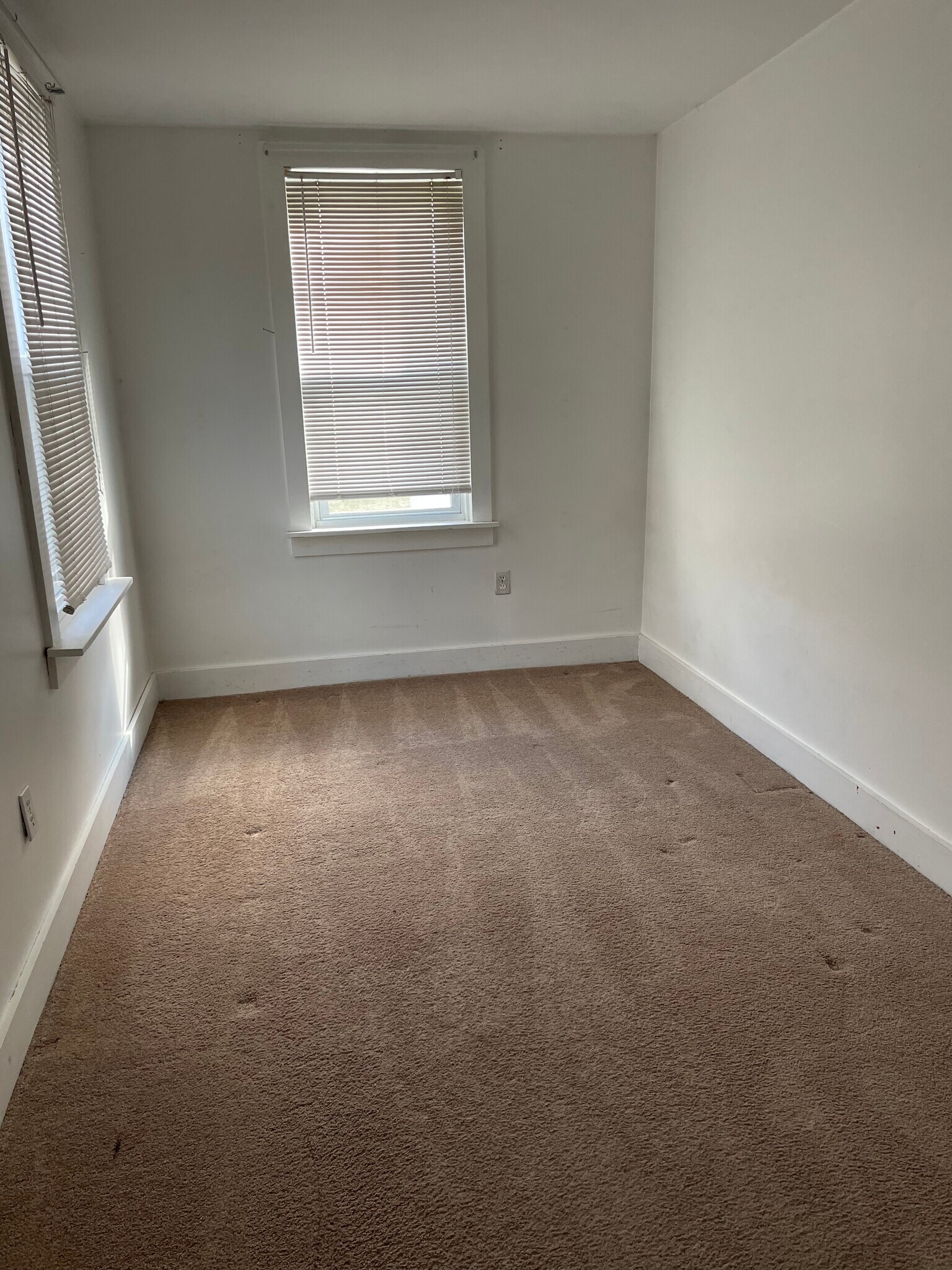 Bedroom - 1 S Terrace Dr