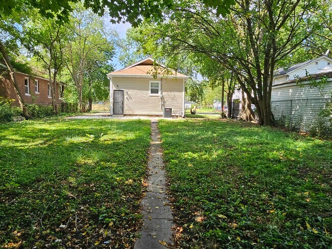 Building Photo - 4667 Massachusetts St