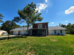 Building Photo - 2151 N Goodman Rd