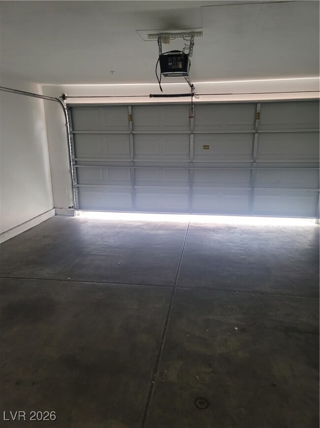 Building Photo - 3123 Inlet Bay Ave