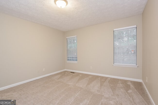 Building Photo - 430 Standing Rock Dr