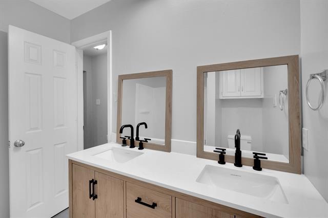 Building Photo - 5717 Stage Line Ct