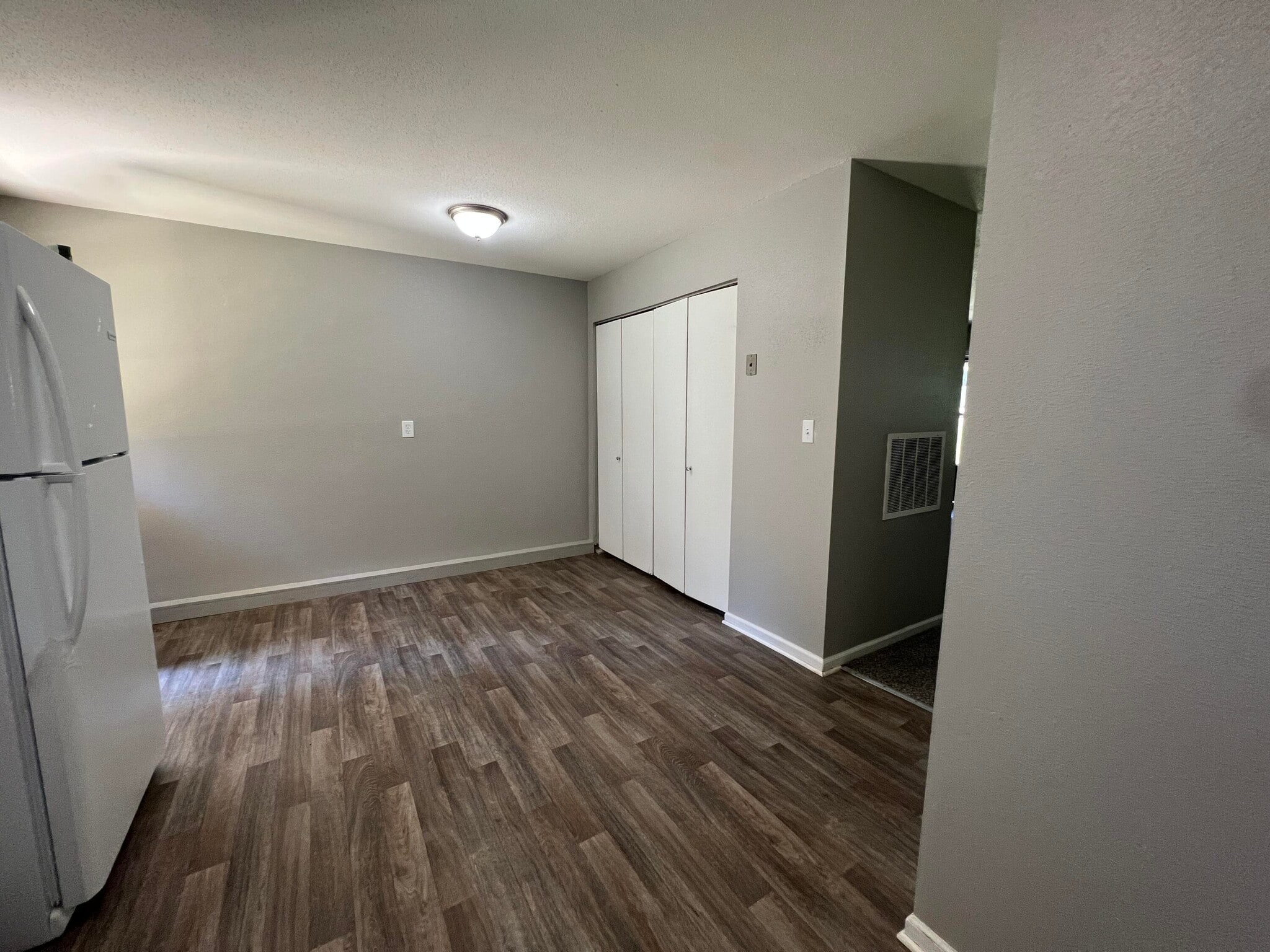 Building Photo - 5056 Shoals Ln