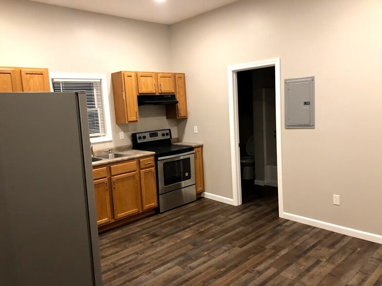 Building Photo - 69 Hampshire St