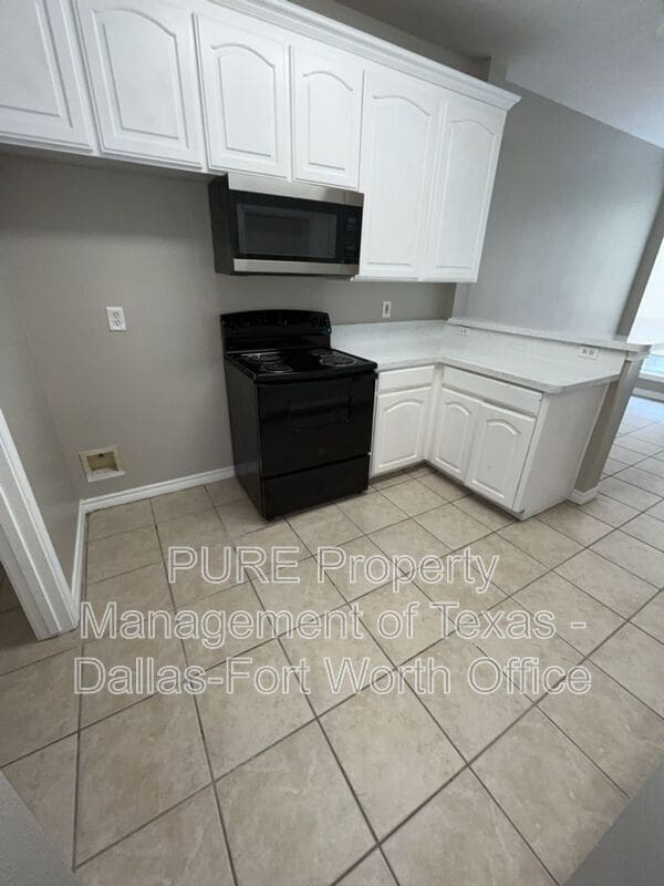 Building Photo - 4010 Cottage Park Ct