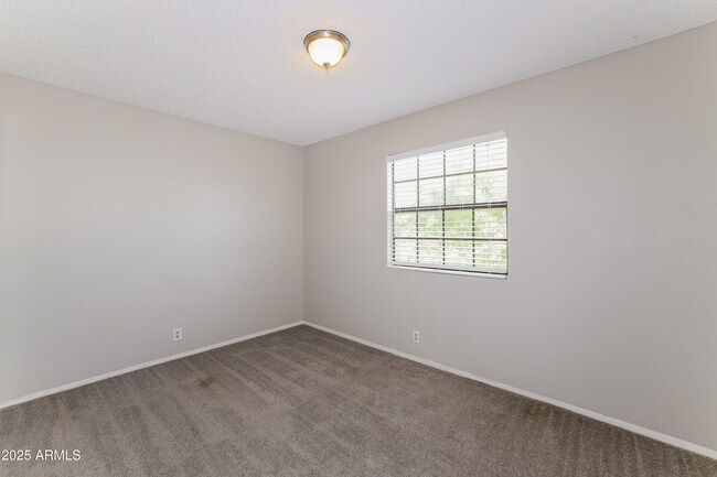 Building Photo - 3724 W Carol Ann Way