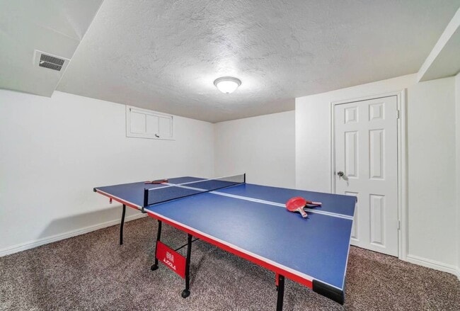 Building Photo - Cozy 4 bedroom 2 bath house in Provo