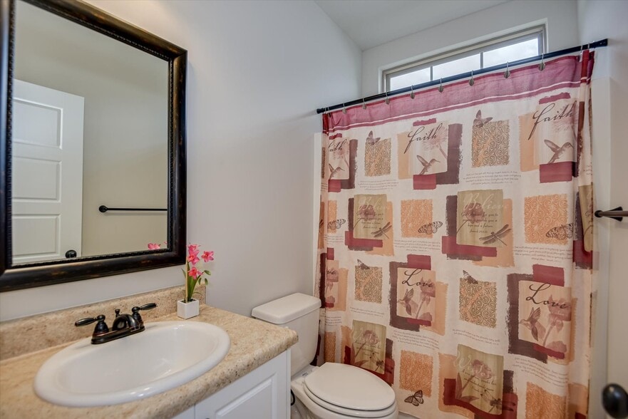 Building Photo - 1030 Swan Ct