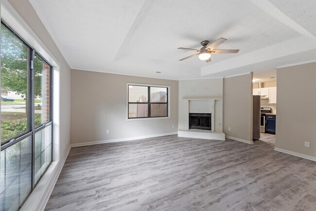 Building Photo - 1121 Brookstone Rd