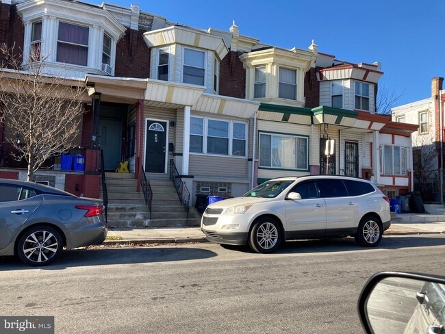 Building Photo - 742 S 53rd St
