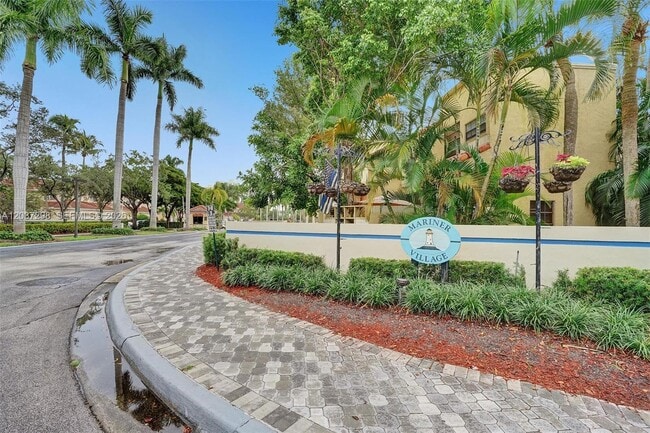 Building Photo - 3545 Magellan Cir