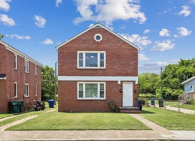 Primary Photo - 41 Ash Ave