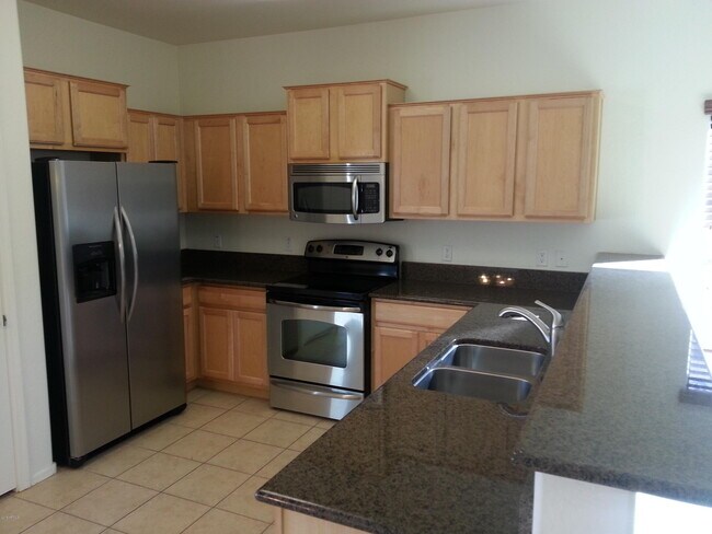 Building Photo - 36169 N Mirandesa Dr