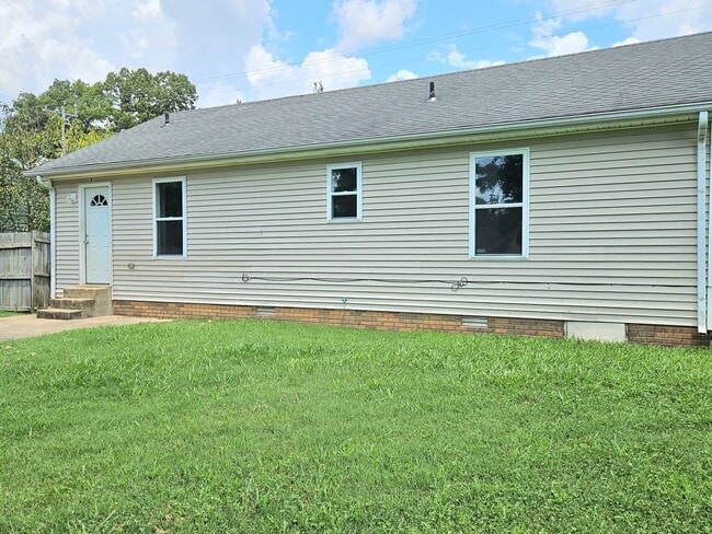 Building Photo - 1331 Hugh Hunter Rd