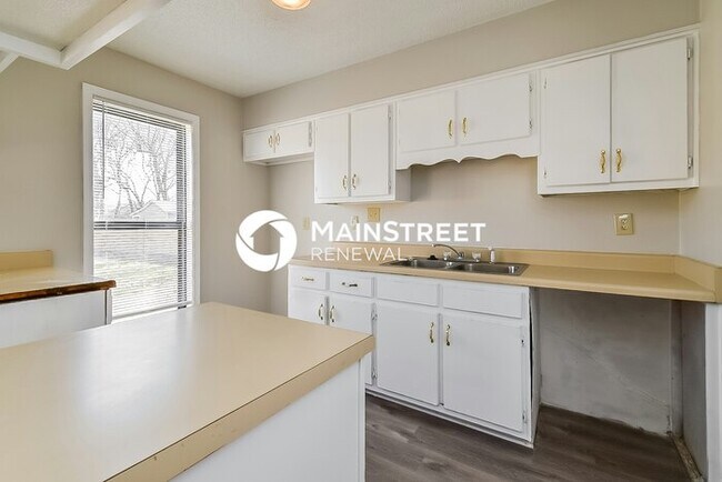 Building Photo - 3 Bedroom Pet-Friendly Home in Millington, TN with Main Street Renewal