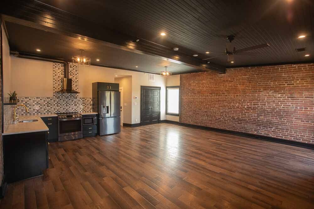 Building Photo - 1529 W Market St