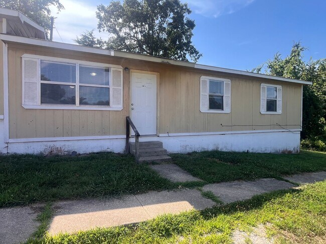 Primary Photo - 15525 Tampa Rd