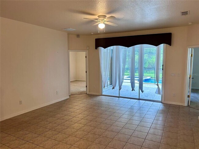Building Photo - 2652 Marg Ln