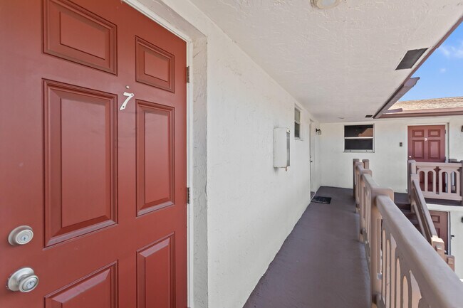 Building Photo - 493 NW 43rd St