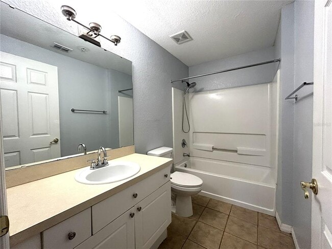 Building Photo - 141 Reserve Cir