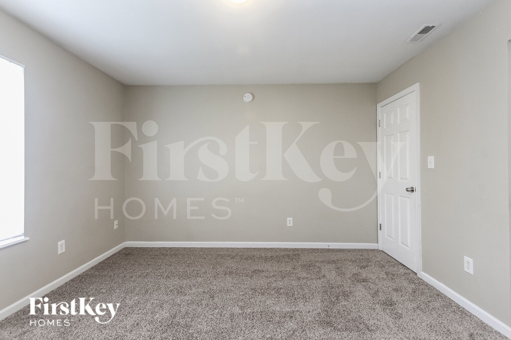 Building Photo - 2634 Lullwater Ln