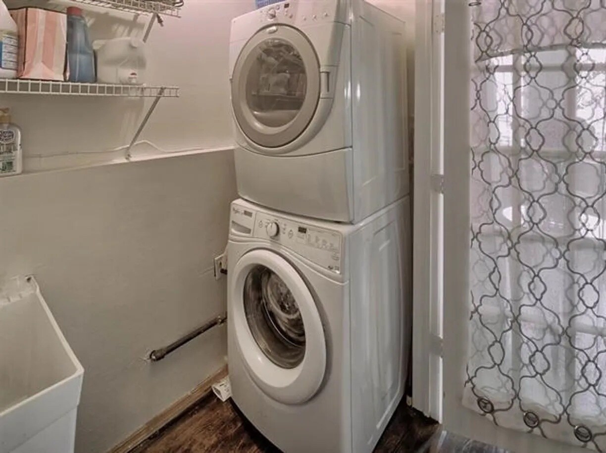 laundry room - 471 Palisade Ave