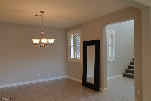 Building Photo - 531 Signal Peak St