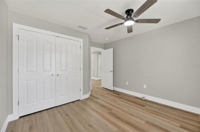 Building Photo - 10610 Boyette Creek Blvd