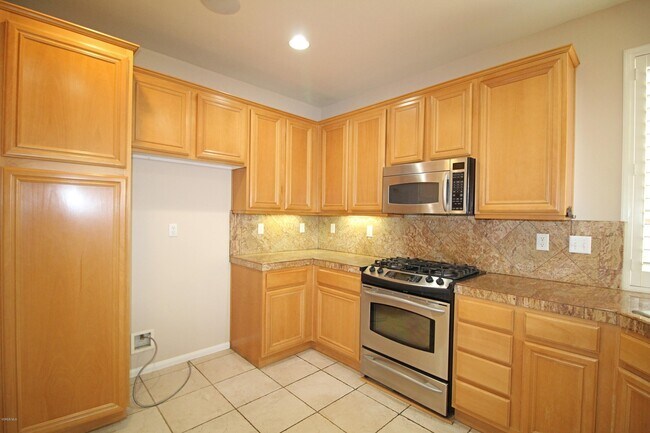 Building Photo - 785 E Port Hueneme Rd