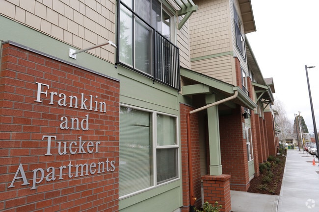 Building Photo - Franklin and Tucker Apartments