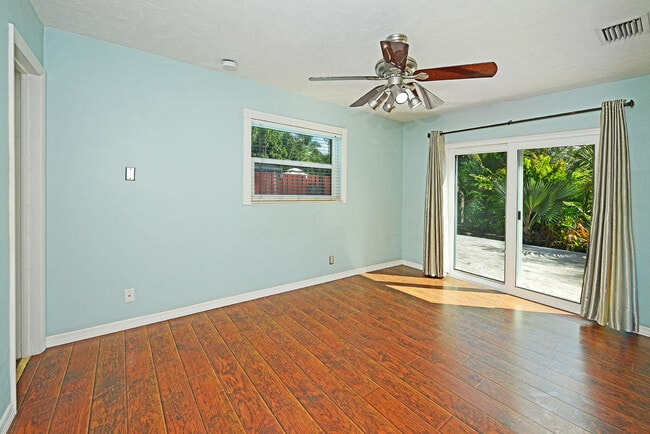 Building Photo - 3180 NW 6th Ave