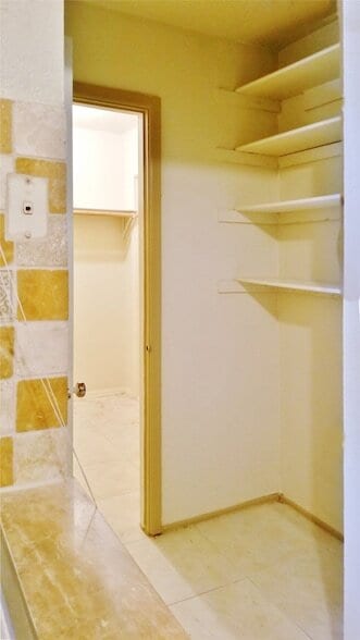 Building Photo - 8224 Campanella Dr