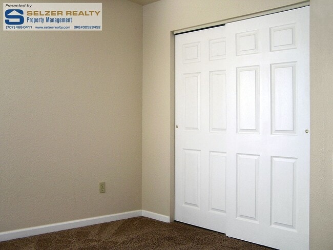 Building Photo - Roomy 3 bd. Westside home w/ great curb appeal!