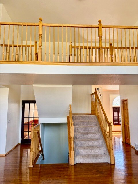 Building Photo - 1112 Meadow Oaks Dr