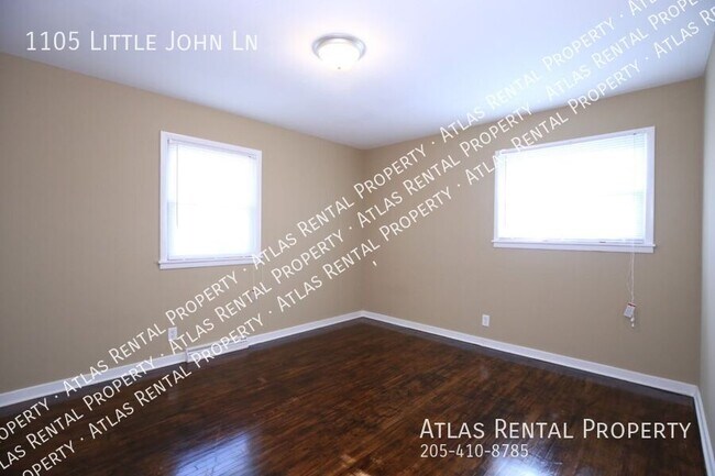 Building Photo - 1105 Little John Ln