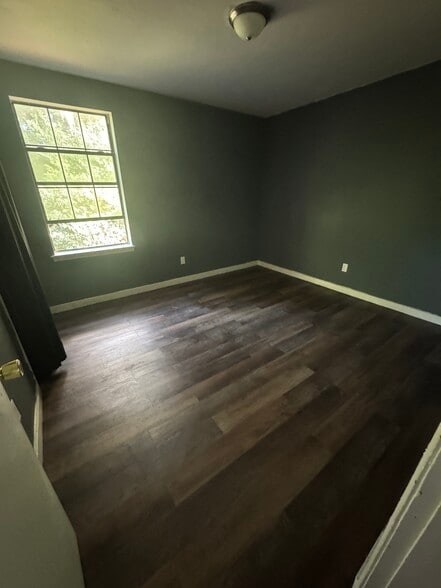 Building Photo - 1881 Nekoma Ct