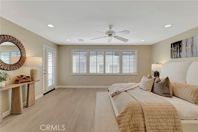 Building Photo - 509 W Balboa Blvd