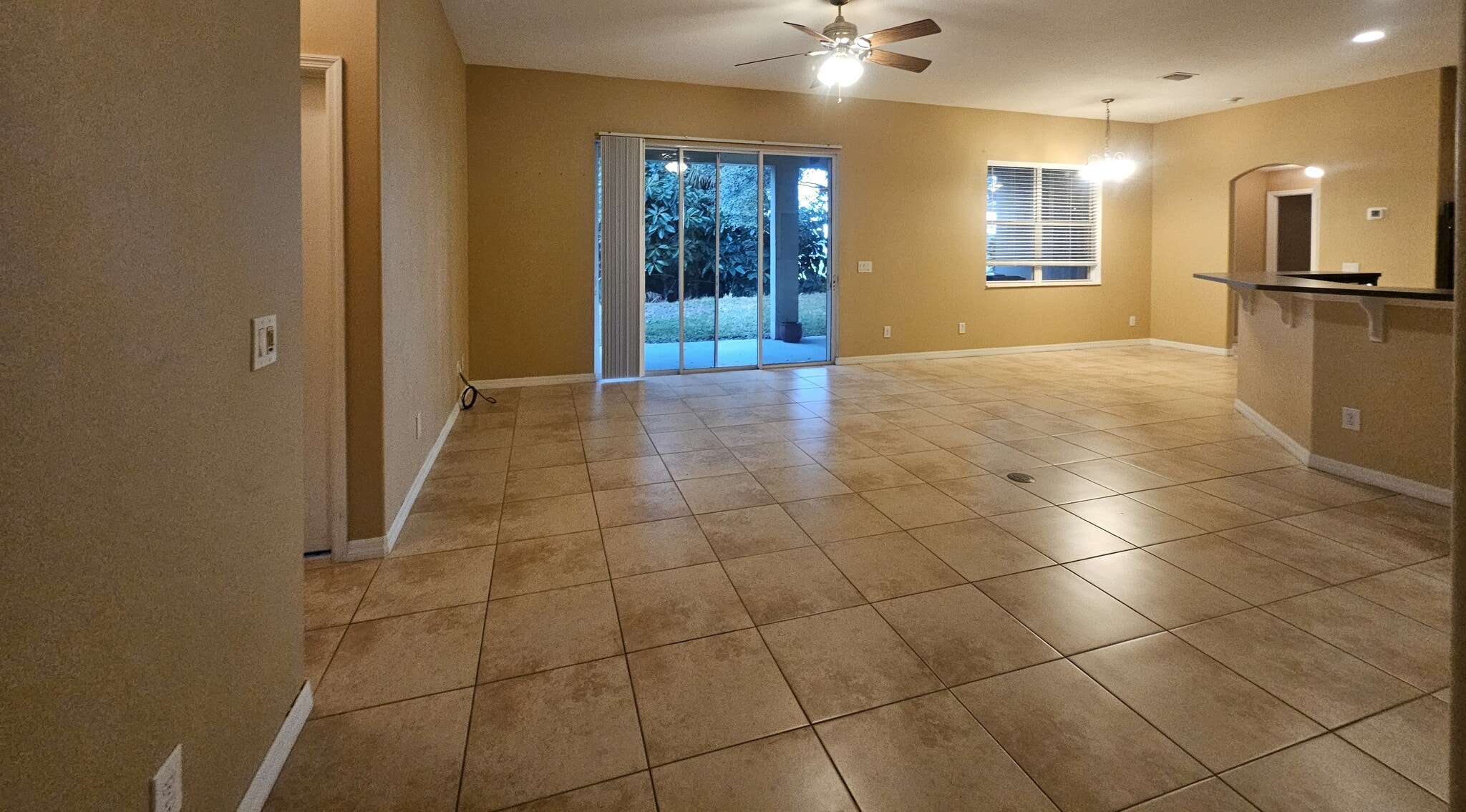 Open layout - 3615 Soft Breeze Cir