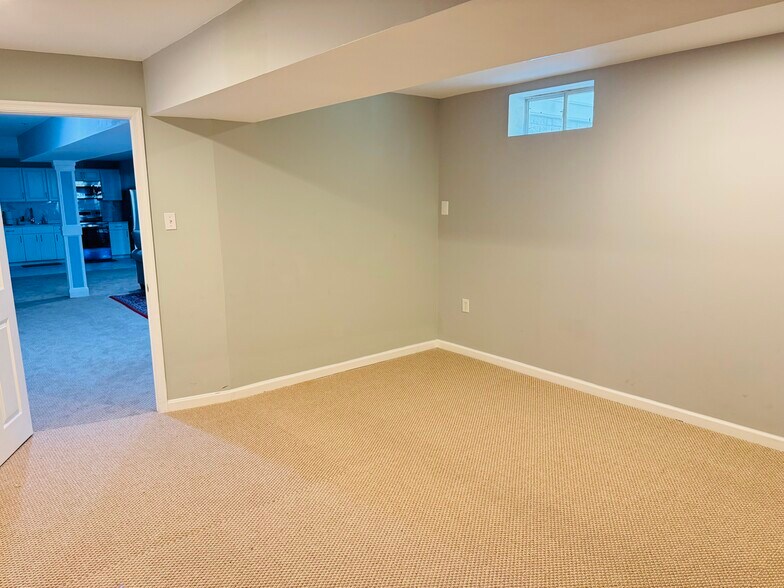 Building Photo - 13104 Bay Hill Dr
