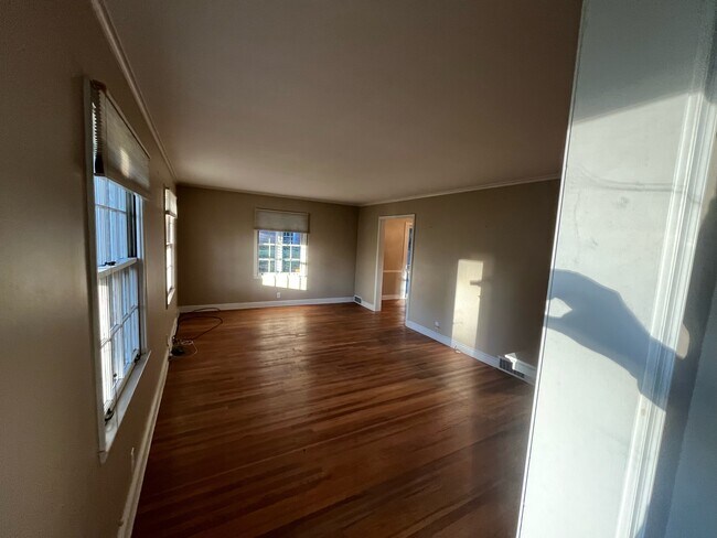 Building Photo - 101 E Westfield Blvd