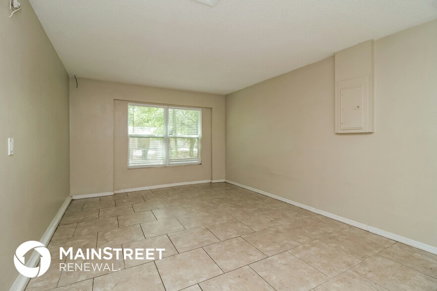 Building Photo - 313 Apopka Hills Cir