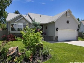 Building Photo - 8379 Sycamore Tree Cove