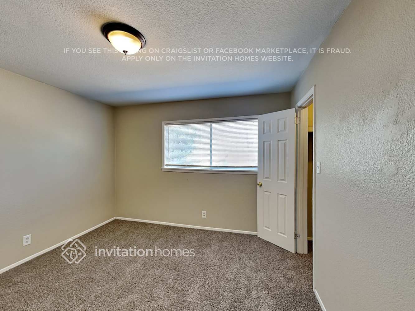 Building Photo - 1344 E Marilyn Ave