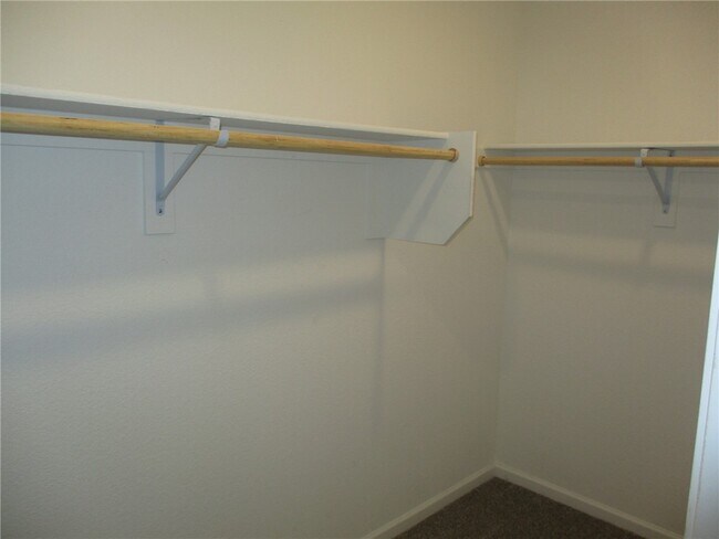 Building Photo - 2474 Tapatio Dr