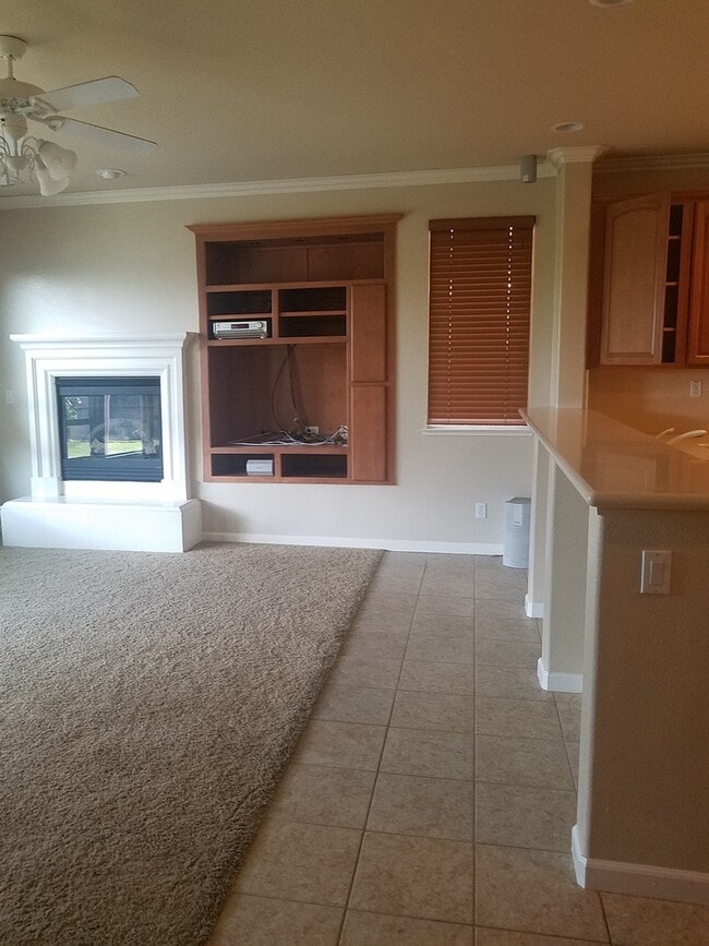 Building Photo - Action Properties R.E.S. Inc. Offering Beautiful Highland Park Single Story 3 Car, 4 Bedroom, Gar...