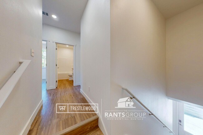 Building Photo - Brand New! Modern Home in Trestlewood – Wh...